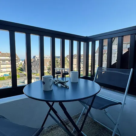 **charmant T2 A 200m De La Avec Balcon Et Parking Prive A Villers-sur-mer** - Fr-1-712-80 * Villers-sur-Mer