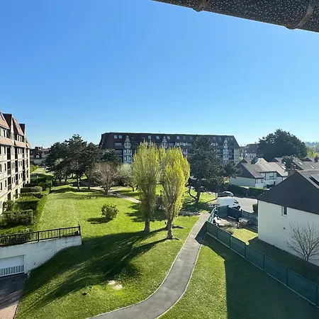 **charmant T2 A 200m De La Avec Balcon Et Parking Prive A Villers-sur-mer** - Fr-1-712-80 Apartment *